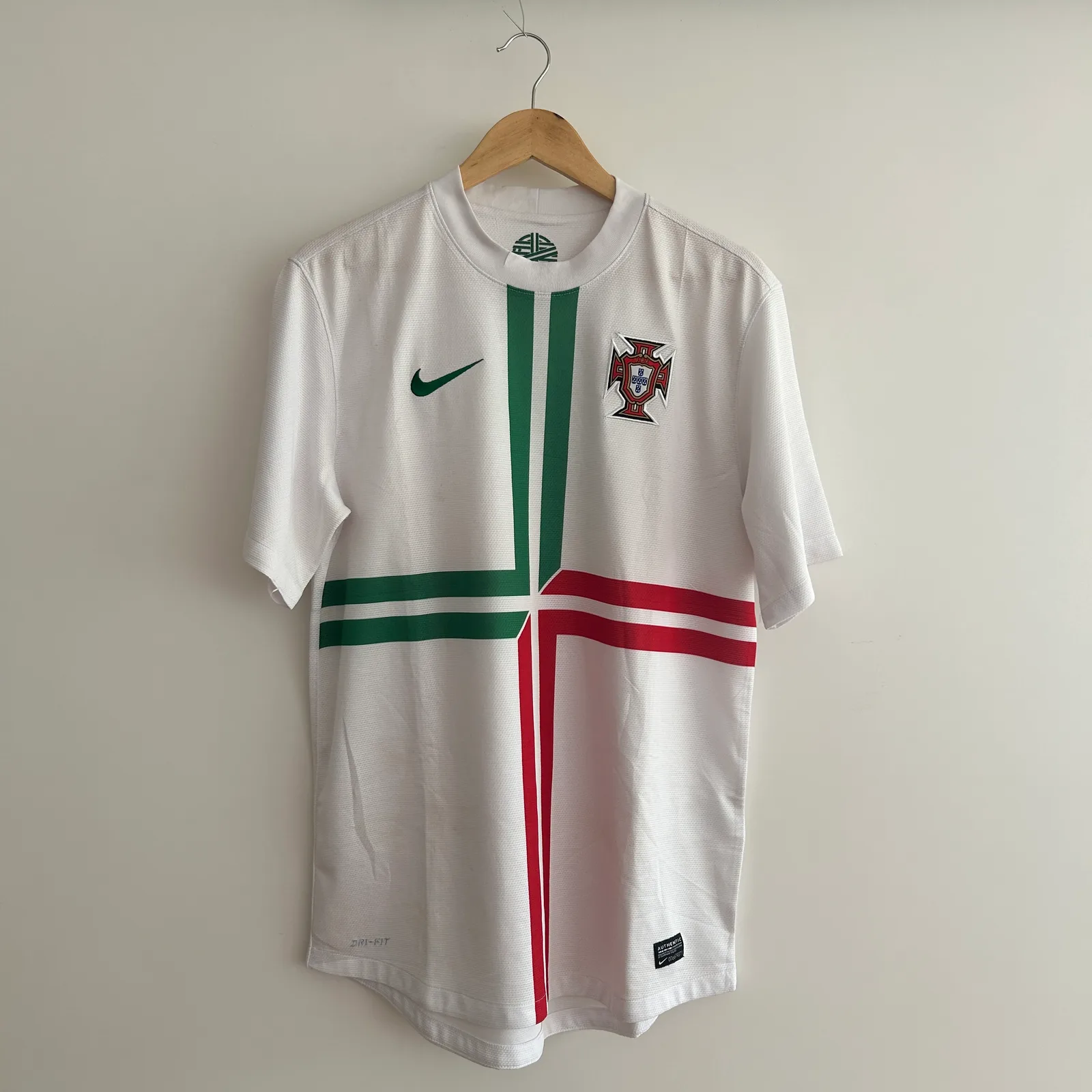 Camiseta Portugal Suplente 2013 Nike Impecable — foto 1
