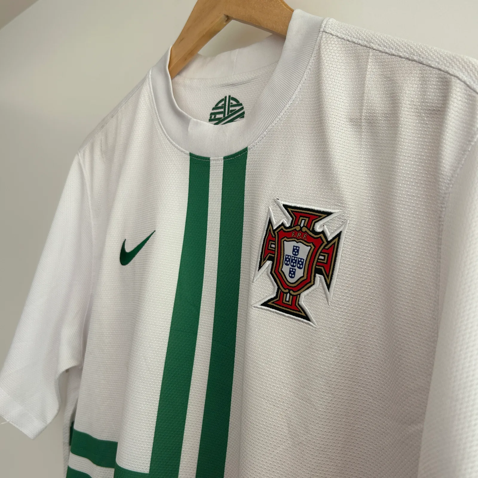 Camiseta Portugal Suplente 2013 Nike Impecable — foto 2